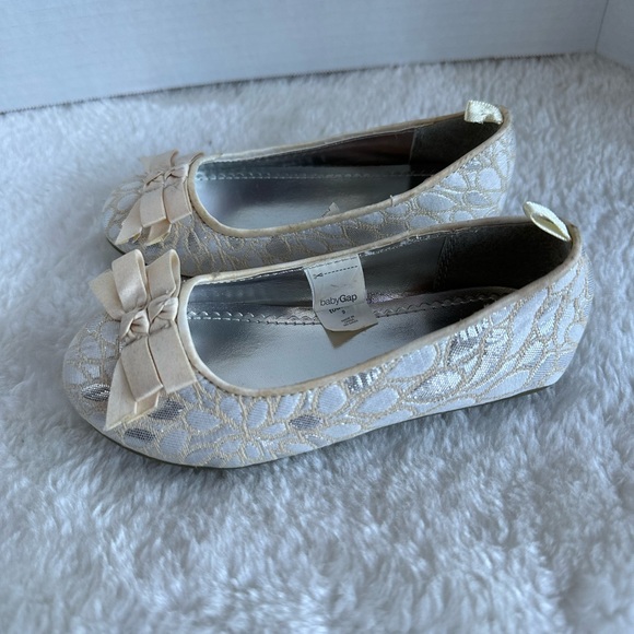 Gap girls ballet flats size 9 - Picture 3 of 7